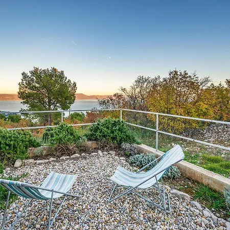 Apartment 1 Bedroom Gorgeous In Gondolici Rabac