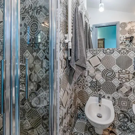 1 Bedroom Gorgeous In Gondolici *