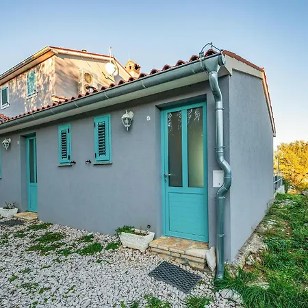 1 Bedroom Gorgeous In Gondolici Rabac